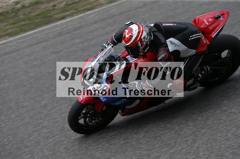 /30 27.07.2026  Dunlop Ride und Test Day ADR/Gruppe rot schnell/38